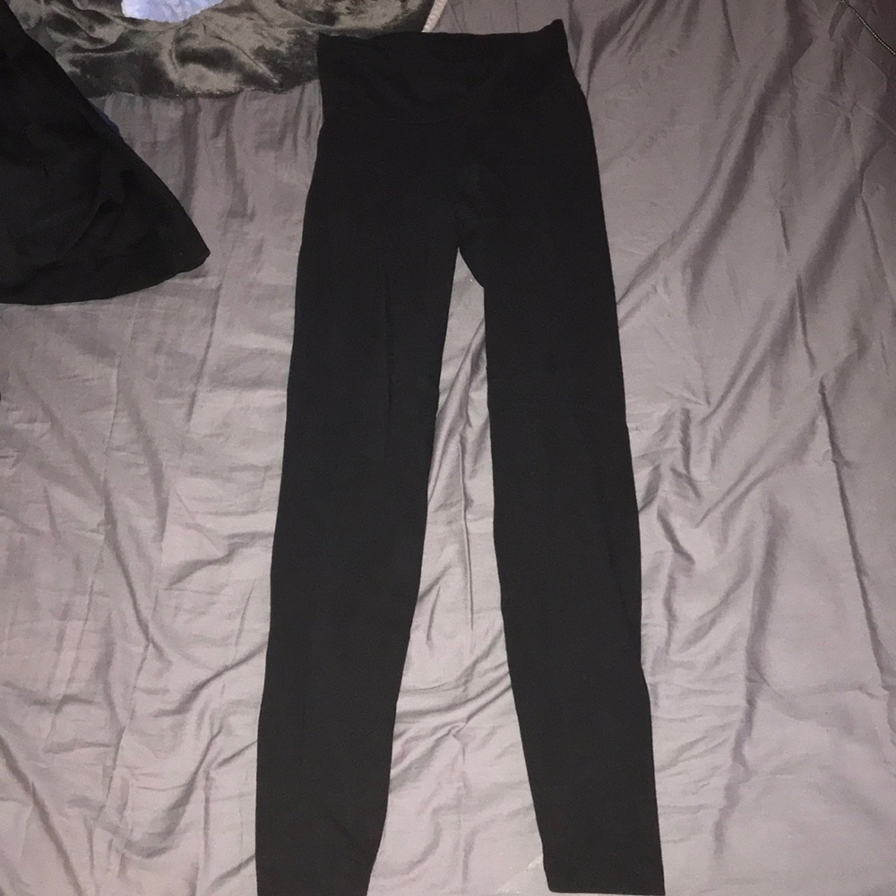 High waisted black leggings